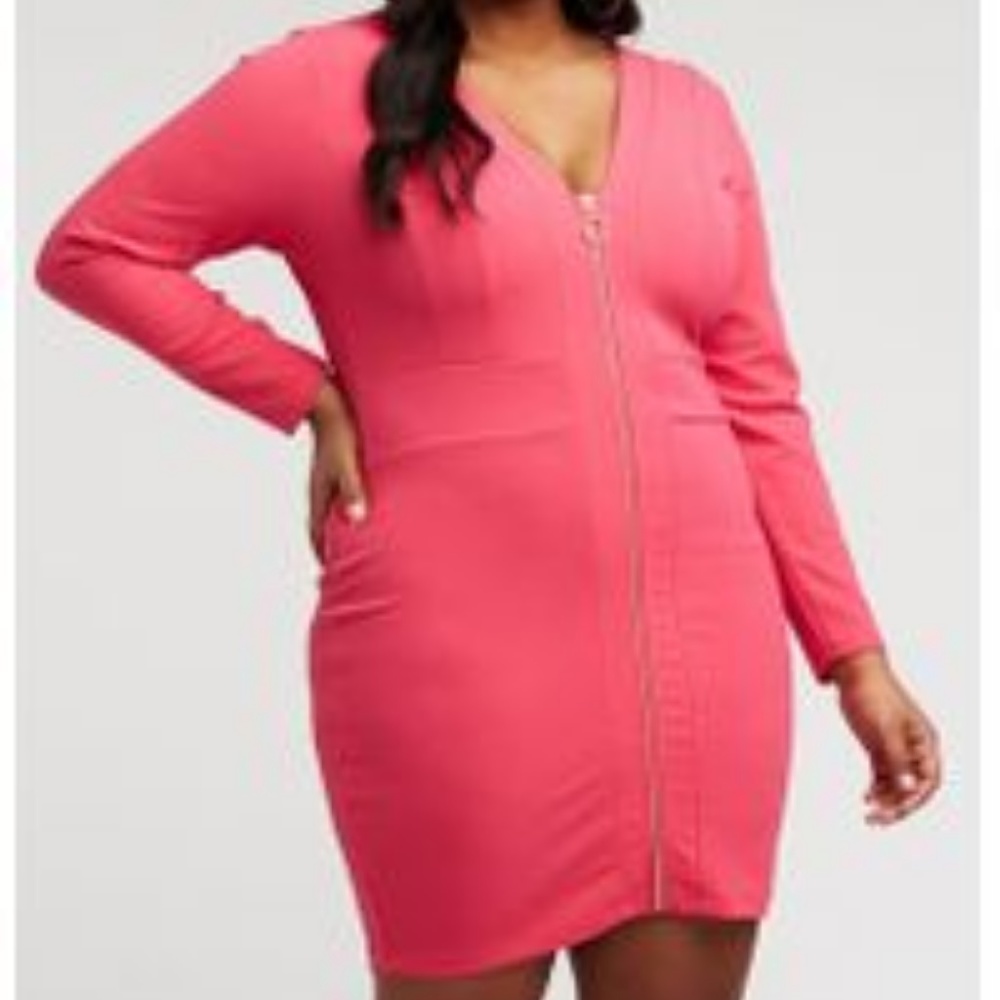 Charlotte Russe Plus Size Zip Front Bodycon Dress - Picture 5 of 5